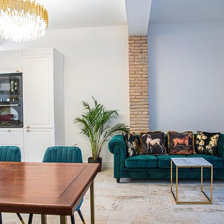 Laura Apartment Puerto Valencia Ngoại thất bức ảnh