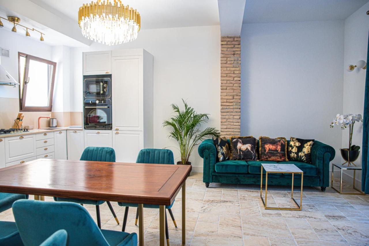 Laura Apartment Puerto Valencia Ngoại thất bức ảnh