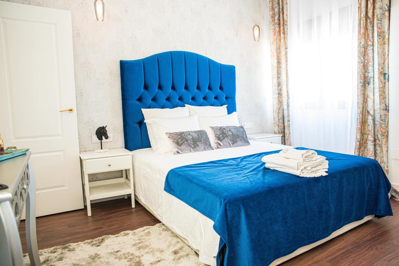 Laura Apartment Puerto Valencia Ngoại thất bức ảnh