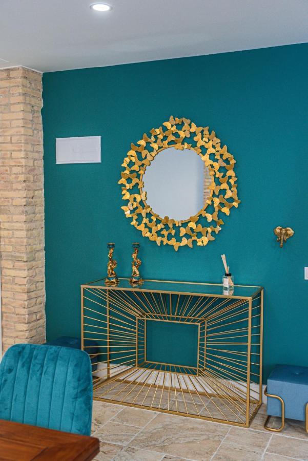 Laura Apartment Puerto Valencia Ngoại thất bức ảnh