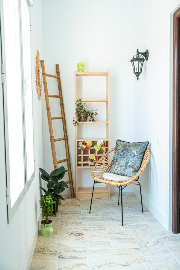 Laura Apartment Puerto Valencia Ngoại thất bức ảnh
