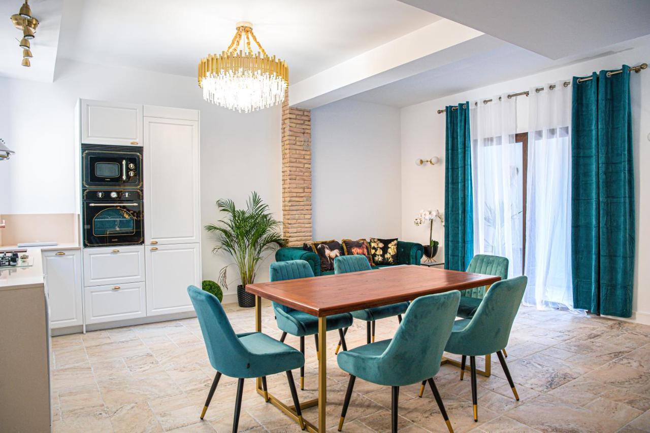 Laura Apartment Puerto Valencia Ngoại thất bức ảnh