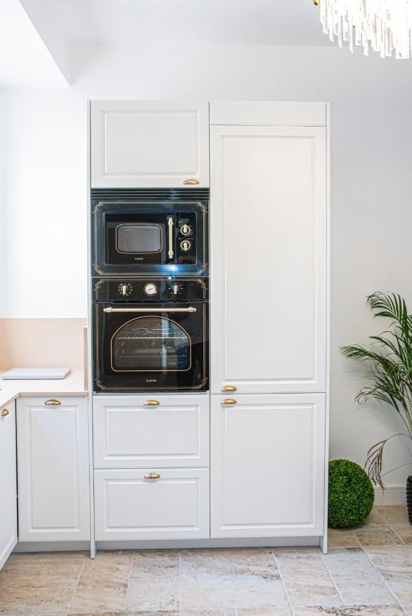 Laura Apartment Puerto Valencia Ngoại thất bức ảnh