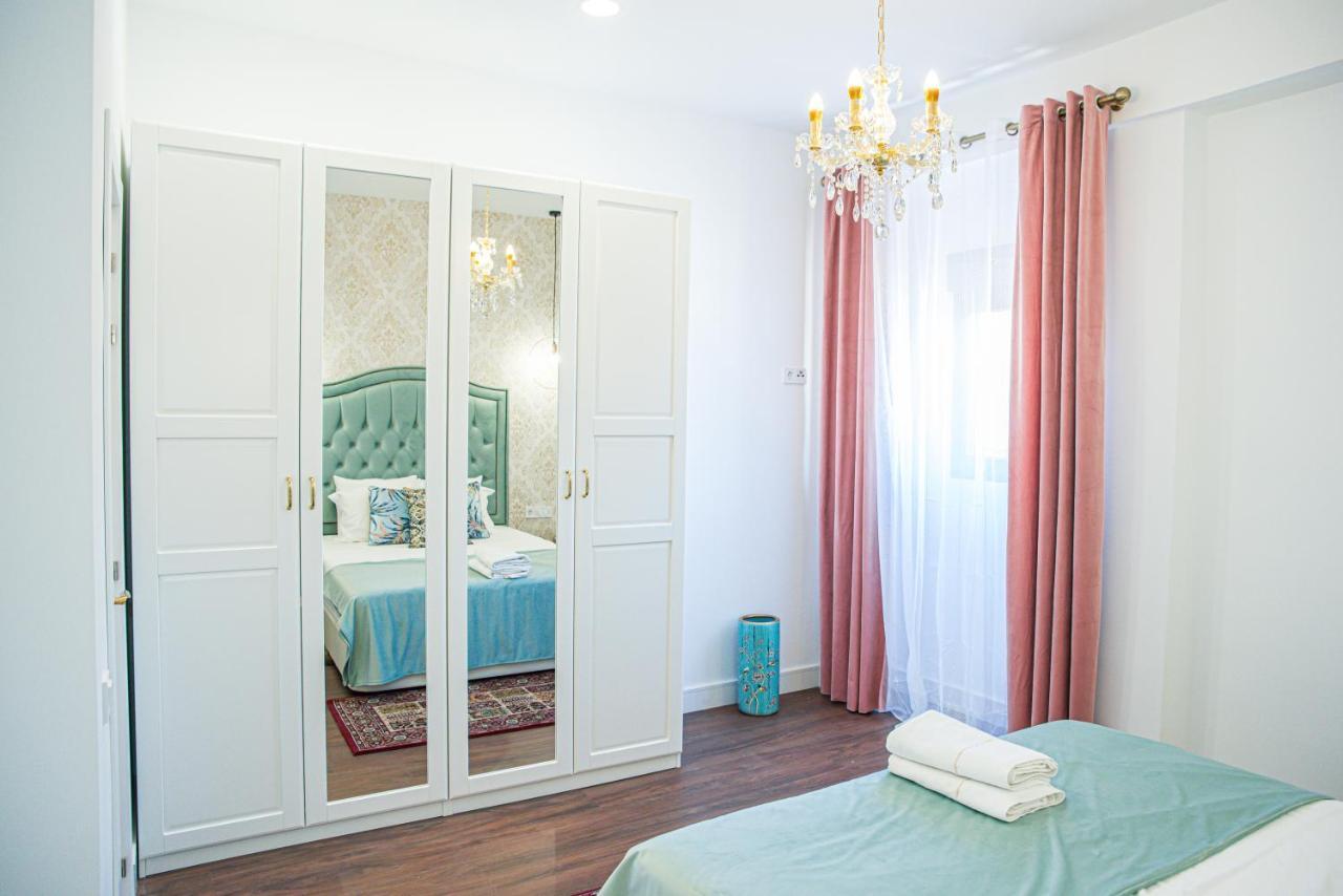Laura Apartment Puerto Valencia Ngoại thất bức ảnh