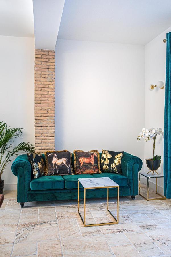 Laura Apartment Puerto Valencia Ngoại thất bức ảnh